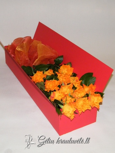 Oranžinių rožių siurprizas dėžutėje tik Klaipėdoje nuotrauka 2